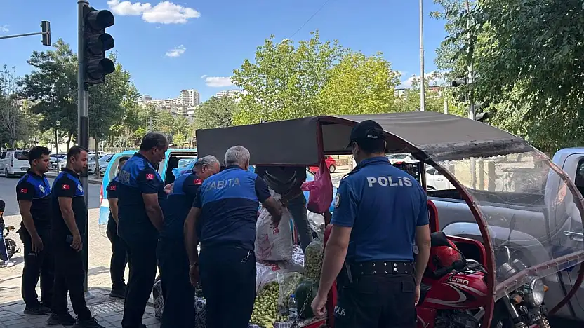 Siirt Belediyesi'nden Şehir Düzenine Sıkı Denetim: Kaldırım İşgallerine ve Seyyarlara Müdahale!