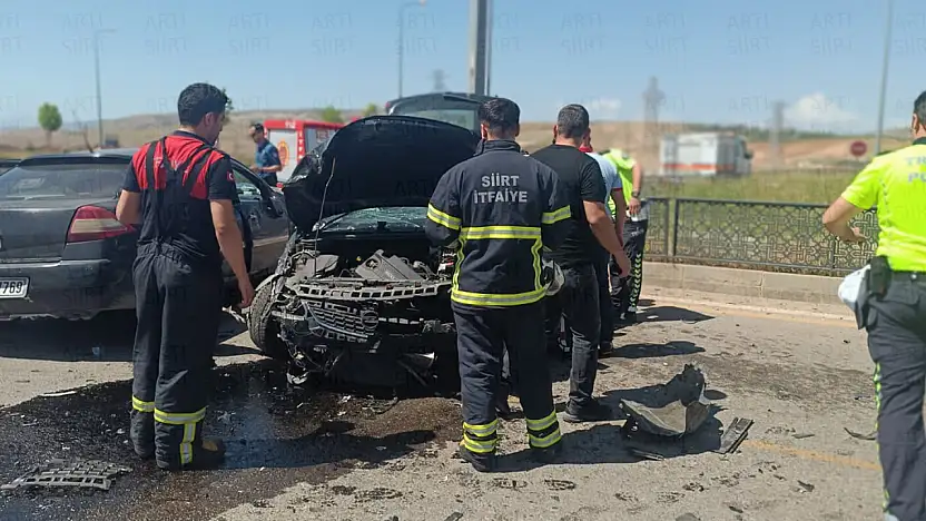 Siirt Çevre Yolunda Korkutan Kazada 1'i Ağır 4 Yaralı