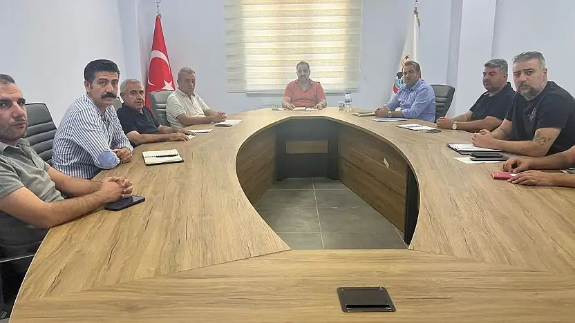 Siirt İl Özel İdaresi'nde Yol ve Asfalt Çalışmaları Masaya Yatırıldı