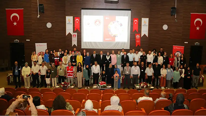 Siirt'te 'Aile Yılı' Kapsamında Önemli Çalıştay Düzenlendi: Güçlü Aileler İçin Ortak Hedef