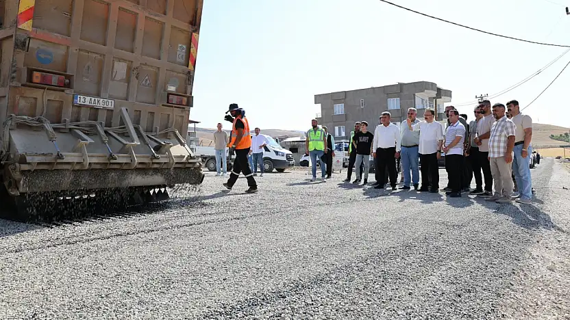Siirt'te Asfalt Çalışmaları Hız Kesmeden Sürüyor
