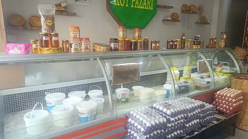 Siirt'te Genç Girişimciden Doğal Ürünler Pazarı: 'Köy Pazarı' Hizmete Açıldı