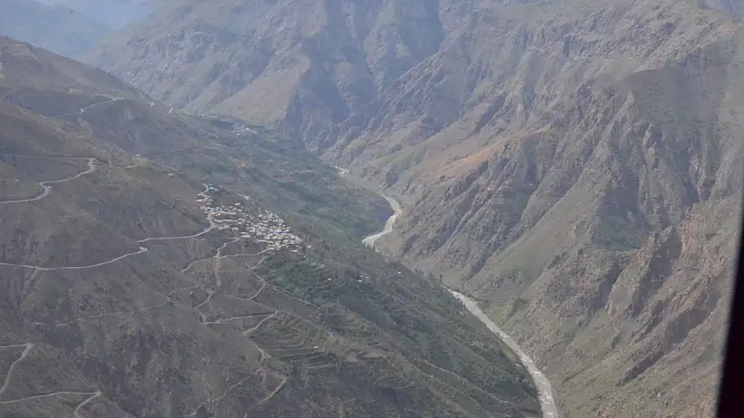 Siirt'te Heyelan Nedeniyle Narsuyu Köyü Taşınıyor