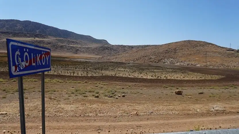 Siirt'te Kuraklık Tehlikesi: Gölköy Gölü Kurudu!