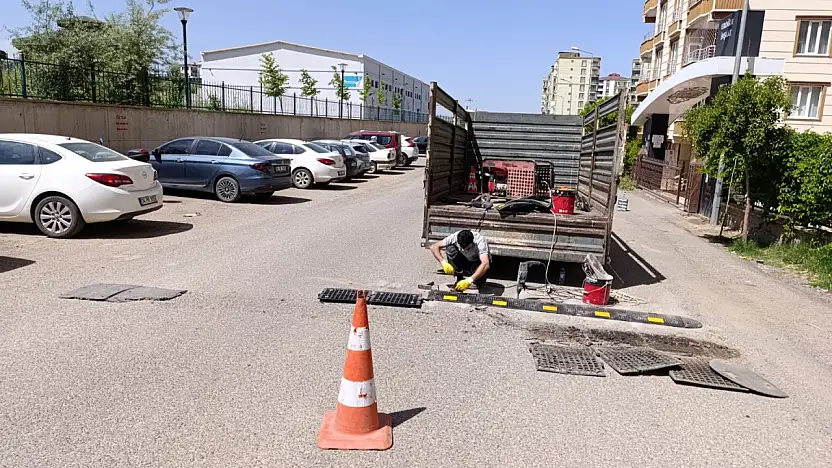 Siirt'te Trafik Güvenliği İçin Harekete Geçildi: Duraklar Yenileniyor, Kasise Yeni Düzenleme