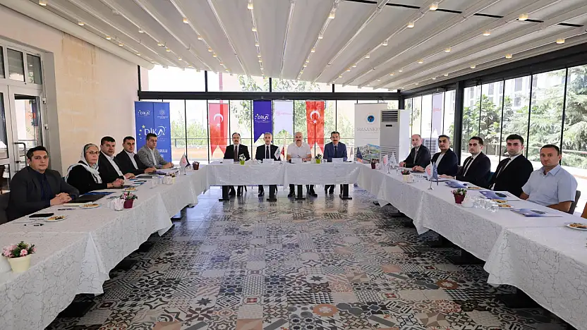 Siirt Valisi, DİKA Yönetim Kurulu Toplantısına Katıldı
