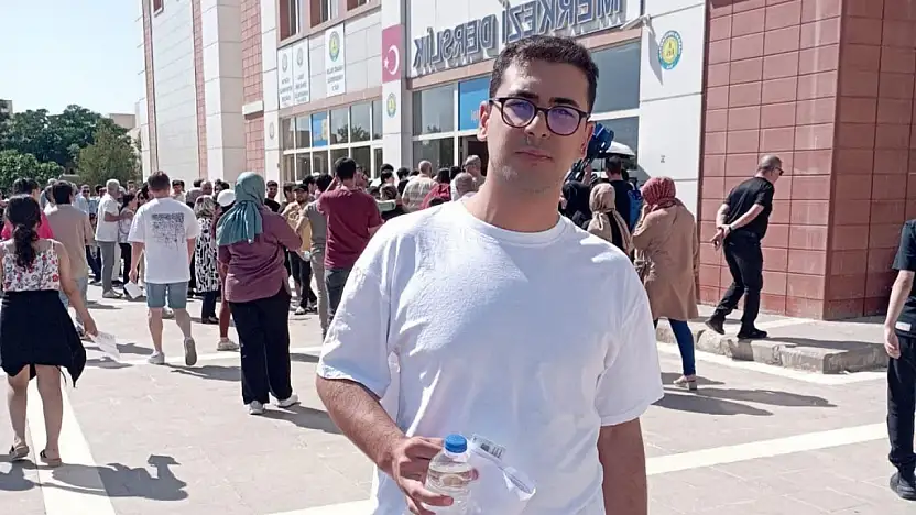 Tatvan'da Trafik Kazası: Kurtalanlı Genç Hayatını Kaybetti
