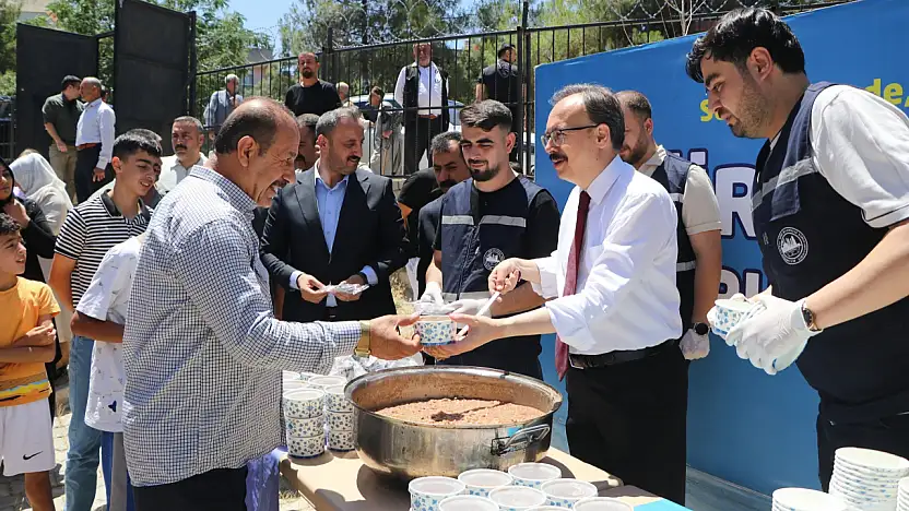 Vali Kızılkaya Dumlupınar Mahallesi'nde Vatandaşlarla Buluştu